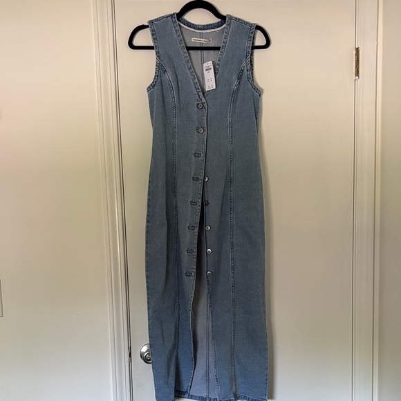Abercrombie & Fitch Dresses & Skirts - abercrombie denim maxi dress